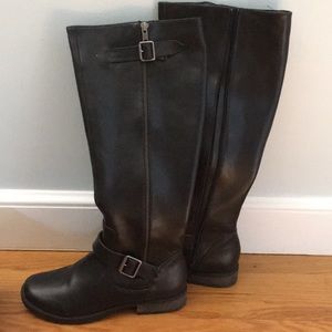 Sketchers Thunderstone Black Boots. Size 8